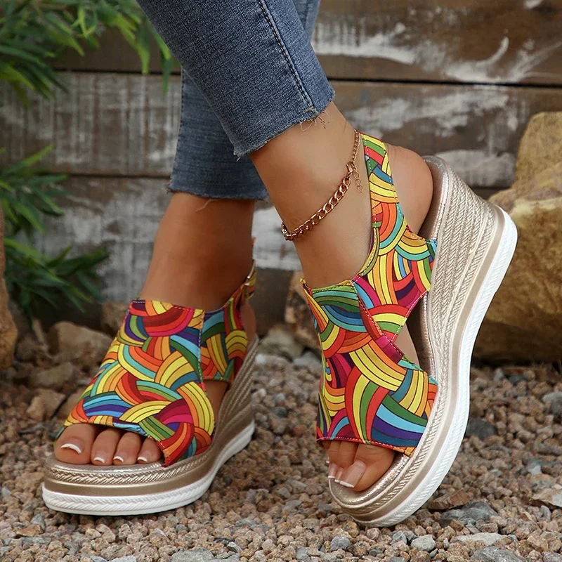 Sandal Hak Wedge Grafiti Pelan - Elastic Waistband Roll ulasan dan harga